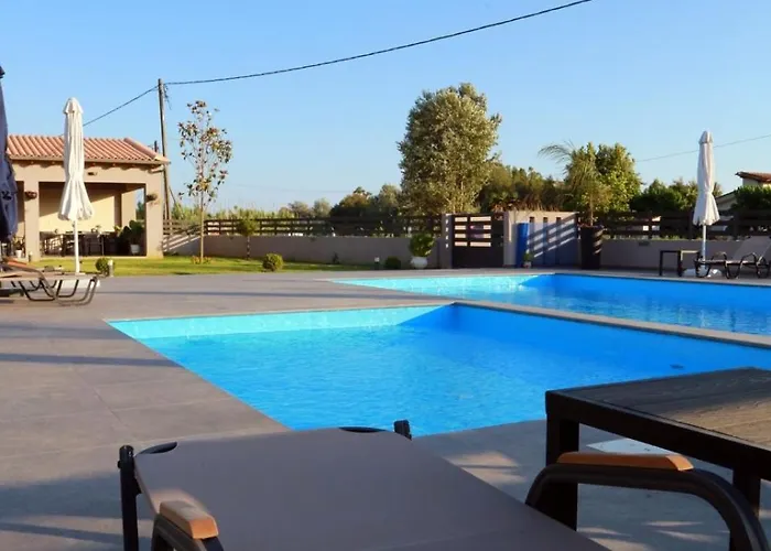 فيلة Apanemo Luxury كوروتا